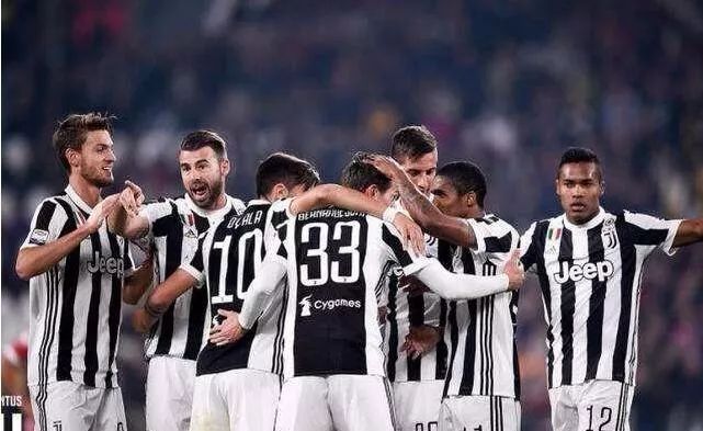 库蒂尼奥身价下降到350万欧，巅峰身价1.5亿，本赛季52场11球（库蒂尼奥从1.5亿跌至350万欧：本季52场打入11球）