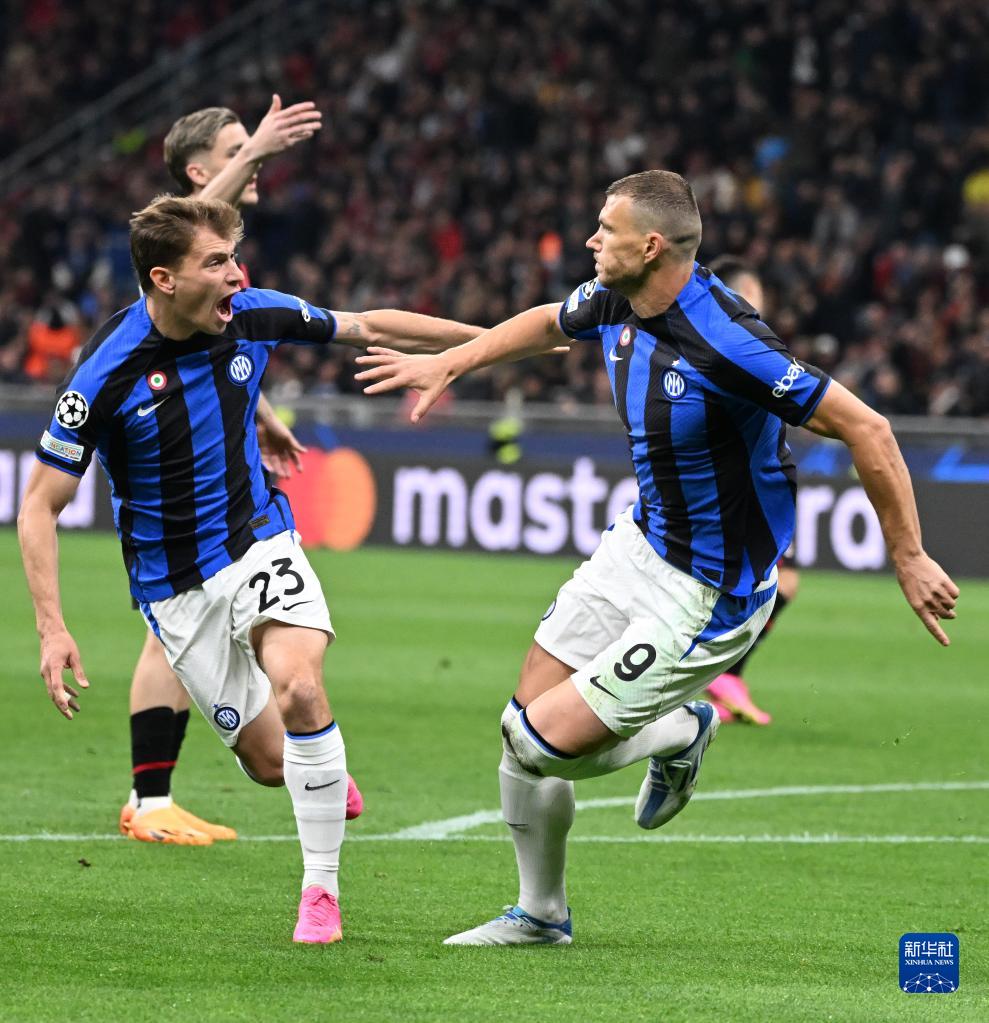 孙颖莎为何不站C位？刘国梁为何不与日本队握手？原因不言而喻（孙颖莎为何未站中间？刘国梁为何未与日本队握手？背后缘由一目了然）