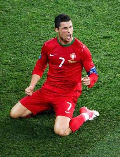 德天空：基米希周一上午接受了负荷测试，但还不确定能否出战（德天空：基米希周一上午接受负荷测试，能否出场尚未可知）