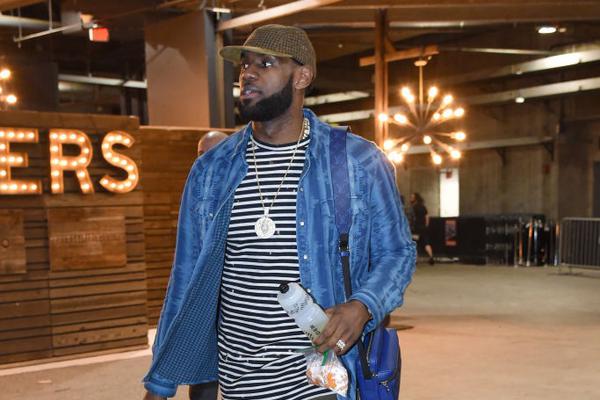 伯恩茅斯vs切尔西前瞻：凯塞多停赛缺席 樱桃军团主场无惧蓝军（伯恩茅斯vs切尔西前瞻：凯塞多停赛缺阵，樱桃军团主场不怵蓝军）