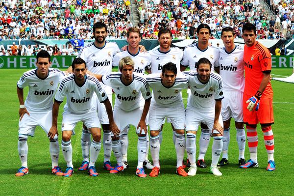 范戴克：外界的噪声不会改变什么，一切最终要靠在赛场上回应（范戴克：不被外界喧嚣左右，最终用比赛说话）