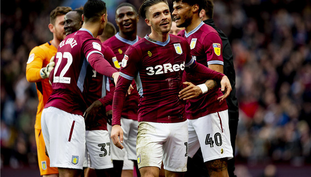 曼联官宣签一门将！阿莫林否认不信任青训，但拒绝保证新帝星能出场（曼联宣布引进门将！阿莫林称信任青训，却不保证新星出场机会）