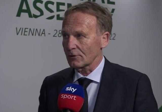 全市场：罗马有意引进比萨的德国右翼卫伊德里萨-图雷（据全市场报道，罗马有意签下比萨队德国右翼卫伊德里萨-图雷）