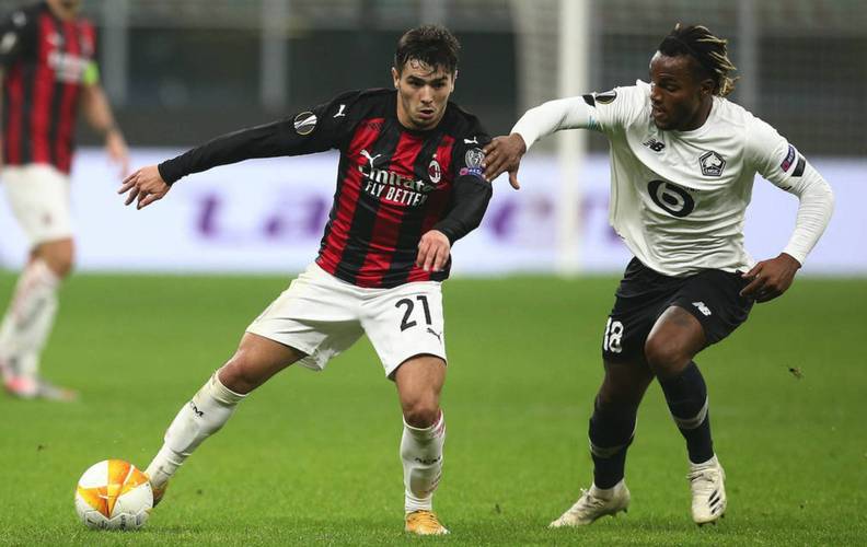 拉菲尼亚：我总觉得我在逼抢这件事上有点烦人（拉菲尼亚：在逼抢方面，我常觉得自己有点招人烦）