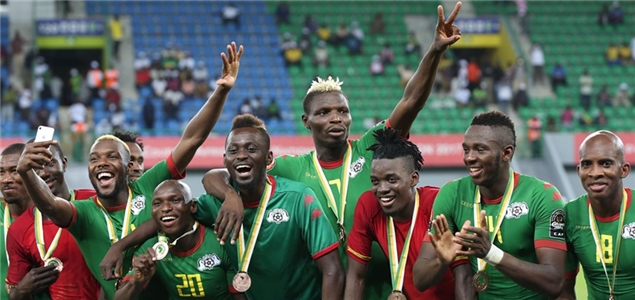 传闻：曼联、罗马和斯图加特也在关注18岁昂热前锋谢里夫（据悉，曼联、罗马与斯图加特正考察昂热18岁前锋谢里夫）