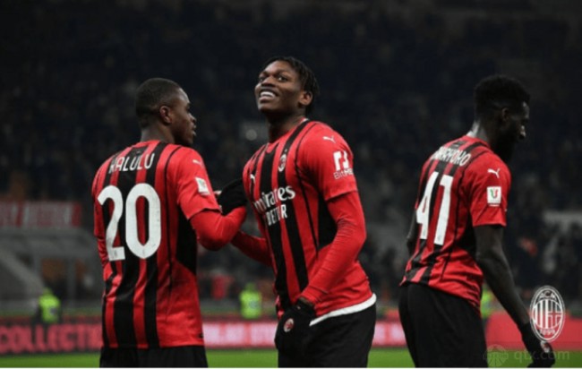 尤文官方：弗拉霍维奇左长收肌肌肉肌腱交界处严重损伤（尤文官宣：弗拉霍维奇左侧长收肌肌腱结合部重度受损）