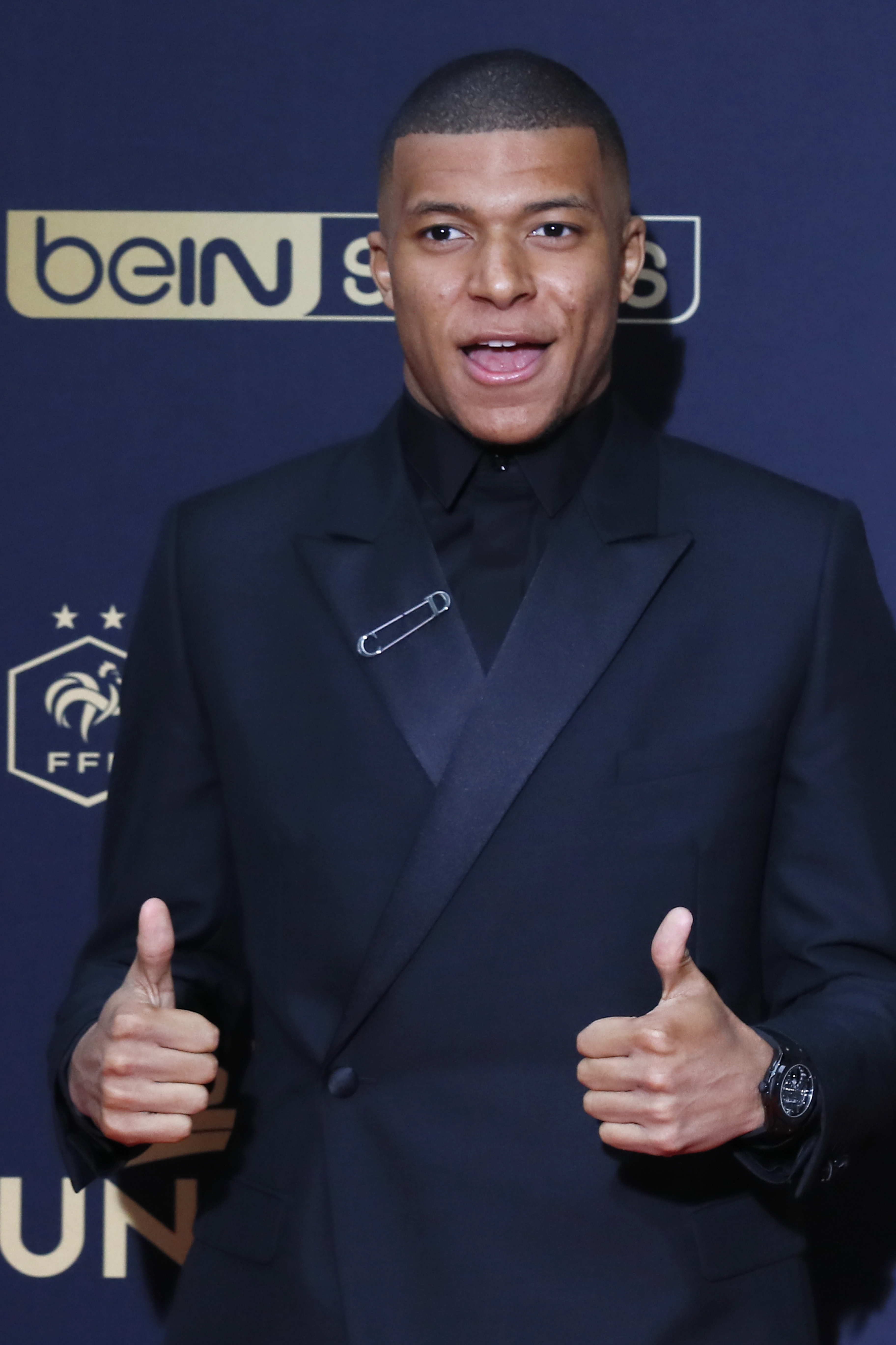 拜合拉木：可惜没能获得熊猫杯冠军，明年努力争取好成绩（拜合拉木：无缘熊猫杯冠军，明年再接再厉争取佳绩）