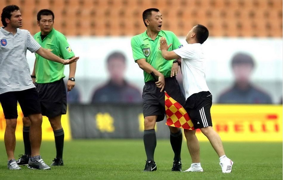 斯基拉：因西涅愿加盟拉齐奥，120万欧年薪签约至27年（斯基拉：因西涅愿投拉齐奥，年薪120万欧，合同至2027年）